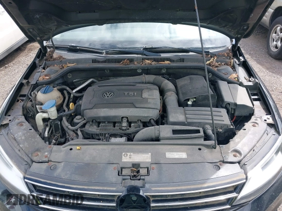 2015 Volkswagen Jetta SE with VIN 3VWD17AJ4FM238189, listed as a IAAI auction lot 42631257 with 92,561 mi miles and . Bid and sale history available at DreamBid. Image 10.