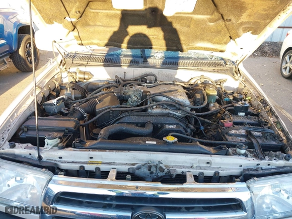 2000 Toyota 4Runner SR5 with VIN JT3HN86R1Y0313227, listed as a IAAI auction lot 41271217 with 236,293 mi miles. Bid and sale history available at carsss.com. Image 10.