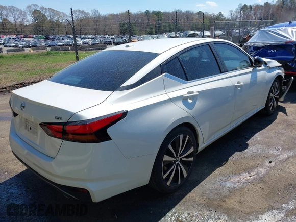 2019 Nissan Altima 2.5 SR with VIN 1N4BL4CV7KC169504, listed as a IAAI auction lot 41891687 with 88,906 mi miles. Bid and sale history available at carsss.com. Image 4.