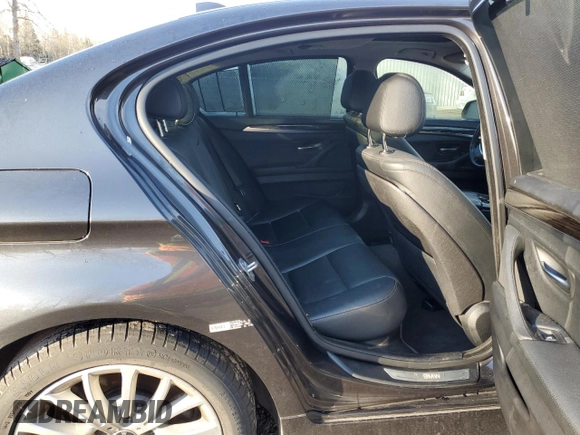 2015 BMW 5 Series 528i xDrive with VIN WBA5A7C51FG142972, listed as a Copart auction lot 80717684 with 171,030 mi miles and Clean Title. Bid and sale history available at carsss.com. Image 10.