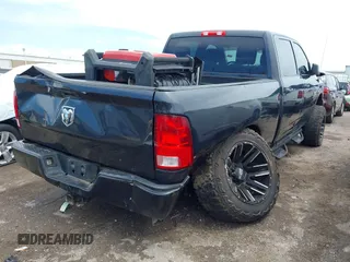 2017 Ram 2500 Tradesman z VIN 3C6UR4CJ1HG748189, wystawiony jako IAAI lot #42077420 z przebiegiem 175 256 mil mil oraz . Historia ofert i sprzedaży dostępna na DreamBid. Obrazek 4.