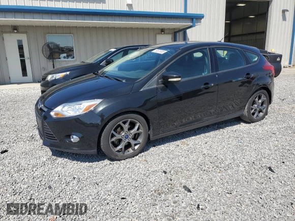 2014 Ford Focus SE with VIN 1FADP3K28EL337878, listed as a Copart auction lot 50875385 with 101,731 mi miles and Salvage Title. Bid and sale history available at carsss.com. Image 1.