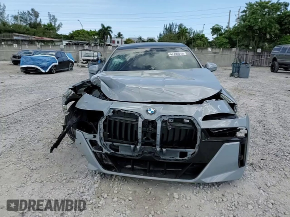 2023 BMW 7 Series 740i z VIN WBA23EH08PCM24789, wystawiony jako Copart lot #47390015 z przebiegiem 51 854 mil mil oraz Nie do naprawy • Non repairable. Historia ofert i sprzedaży dostępna na DreamBid. Obrazek 13.