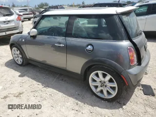 2002 MINI Hardtop S with VIN WMWRE33492TD51046, listed as a Copart auction lot 52371525 with 19,112 mi miles and Non Repairable. Bid and sale history available at DreamBid. Image 2.