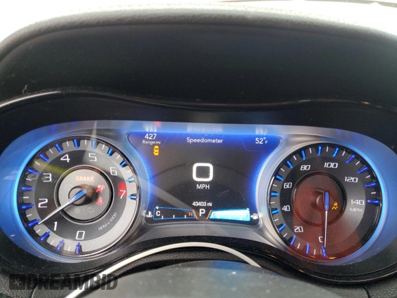 2018 Chrysler 300 S z VIN 2C3CCAGG9JH165768, wystawiony jako Copart lot #53819645 z przebiegiem 43 403 mil mil oraz Szkoda całkowita • Salvage title. Historia ofert i sprzedaży dostępna na DreamBid. Obrazek 9.