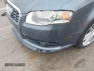 2007 Audi S4 z VIN WAUGL78E67A190905, wystawiony jako IAAI lot #41456682 z przebiegiem 141 703 mil mil oraz . Historia ofert i sprzedaży dostępna na DreamBid. Obrazek 6.