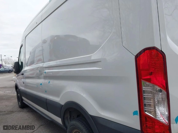 2018 Ford Transit Van with VIN 1FTBW2CM1JKA87267, listed as a IAAI auction lot 41799930 with NaN miles. Bid and sale history available at carsss.com. Image 14.