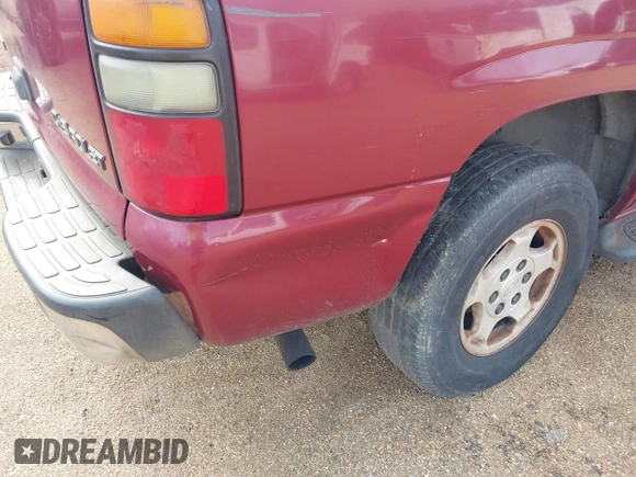 2004 Chevrolet Tahoe LS with VIN 1GNEC13V54R312043, listed as a IAAI auction lot 42036854 with 327,739 mi miles and . Bid and sale history available at DreamBid. Image 16.