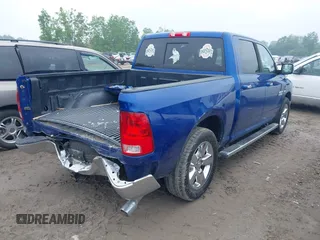 2015 Ram 1500 Big Horn z VIN 1C6RR7LT5FS758805, wystawiony jako IAAI lot #42445577 z przebiegiem 221 208 mil mil oraz . Historia ofert i sprzedaży dostępna na DreamBid. Obrazek 4.