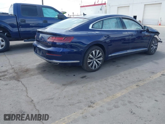 2019 Volkswagen Arteon SE с VIN WVWBR7AN3KE030990, выставлен на аукционе IAAI как лот 42130127 с пробегом 68 064 миль миль и . История ставок и продаж доступна на DreamBid. Изображение 4.