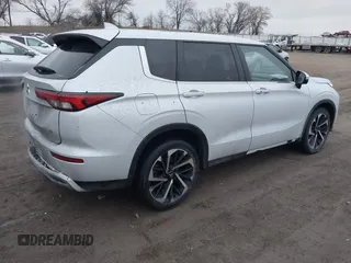 2022 Mitsubishi Outlander SE z VIN JA4J4UA8XNZ034643, wystawiony jako IAAI lot #41214966 z przebiegiem 52 827 mil mil oraz . Historia ofert i sprzedaży dostępna na DreamBid. Obrazek 4.