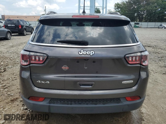 2019 Jeep Compass Latitude z VIN 3C4NJDBB4KT628626, wystawiony jako Copart lot #65212555 z przebiegiem 72 825 mil mil oraz Szkoda całkowita • Salvage title. Historia ofert i sprzedaży dostępna na DreamBid. Obrazek 6.