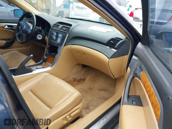 2004 Acura TL with VIN 19UUA66264A027098, listed as a IAAI auction lot 42141466 with 229,406 mi miles. Bid and sale history available at carsss.com. Image 5.