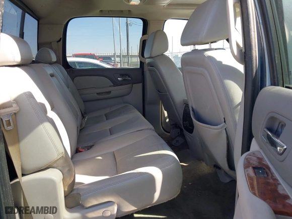2008 Chevrolet Silverado 1500 LTZ with VIN 3GCEK13M08G115256, listed as a IAAI auction lot 41702859 with 171,877 mi miles. Bid and sale history available at carsss.com. Image 8.