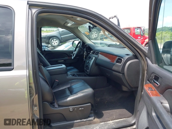 2012 GMC Sierra 1500 SLT with VIN 3GTP2WE71CG189114, listed as a IAAI auction lot 42661045 with 194,328 mi miles and . Bid and sale history available at DreamBid. Image 5.