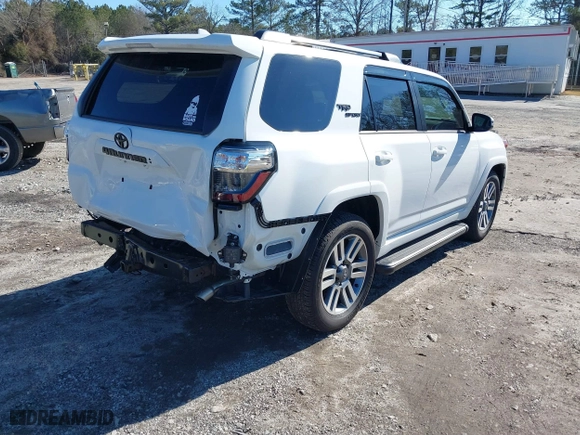 2024 Toyota 4Runner TRD Sport with VIN JTEAU5JR7R5310421, listed as a IAAI auction lot 41280708 with 4,583 mi miles. Bid and sale history available at carsss.com. Image 4.