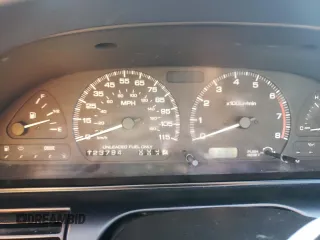 1990 Nissan 240SX z VIN JN1HS36P0LW121487, wystawiony jako Copart lot #70670904 z przebiegiem 123 794 mil mil oraz Szkody całkowita. Historia ofert i sprzedaży dostępna na DreamBid. Obrazek 9.