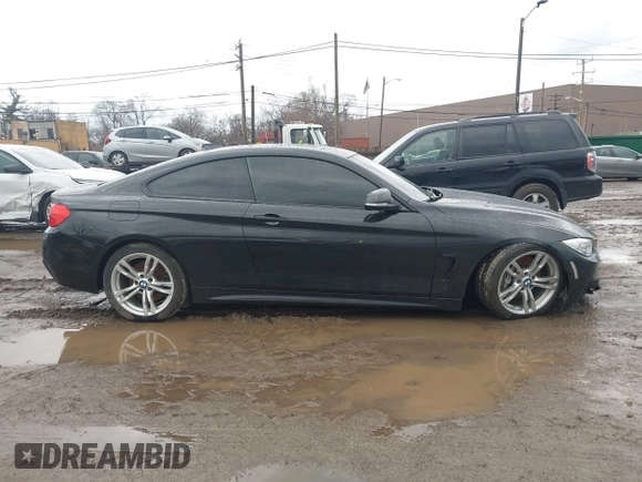 2014 BMW 4 Series 435i xDrive с VIN WBA3R5C57EK187561, выставлен на аукционе IAAI как лот 41722571 с пробегом 79 681 миль миль и . История ставок и продаж доступна на DreamBid. Изображение 13.