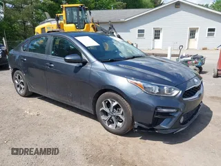 2019 Kia Forte LXS z VIN 3KPF24AD5KE099888, wystawiony jako IAAI lot #42279249 z przebiegiem 90 095 mil mil oraz . Historia ofert i sprzedaży dostępna na DreamBid. Obrazek 1.