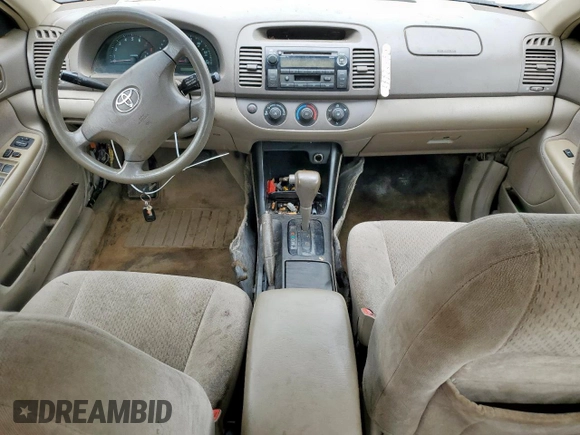 2004 Toyota Camry LE with VIN 4T1BE32KX4U903728, listed as a Copart auction lot 54686425 with 297,587 mi miles and Clean title. Bid and sale history available at DreamBid. Image 8.
