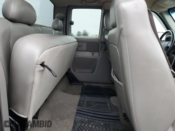 2006 Chevrolet Silverado 1500 LT2 with VIN 1GCEK19B16Z175582, listed as a Copart auction lot 54576735 with 282,876 mi miles and Salvage Title. Bid and sale history available at carsss.com. Image 10.
