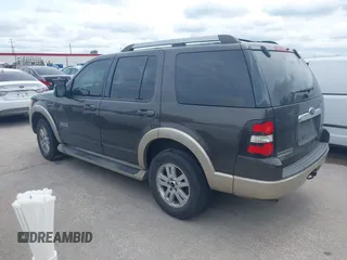 2007 Ford Explorer Eddie Bauer z VIN 1FMEU64E67UA75755, wystawiony jako IAAI lot #42363410 z przebiegiem 243 746 mil mil oraz . Historia ofert i sprzedaży dostępna na DreamBid. Obrazek 3.