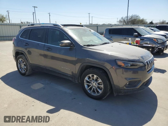 2019 Jeep Cherokee Latitude Plus z VIN 1C4PJLLN8KD215917, wystawiony jako Copart lot #49458585 z przebiegiem 103 182 mil mil oraz Czysty tytuł • Clean title. Historia ofert i sprzedaży dostępna na DreamBid. Obrazek 4.
