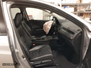 2019 Honda HR-V EX-L with VIN 3CZRU6H71KM725634, listed as a IAAI auction lot 41093552 with 42,239 mi miles. Bid and sale history available at carsss.com. Image 5.