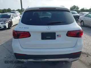 2022 Mercedes-Benz GLC 300 z VIN W1N0G8DB4NV395227, wystawiony jako IAAI lot #42214509 z przebiegiem 14 886 mil mil oraz . Historia ofert i sprzedaży dostępna na DreamBid. Obrazek 16.