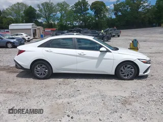 2024 Hyundai Elantra SEL с VIN KMHLM4DG0RU672240, выставлен на аукционе IAAI как лот 42190278 с пробегом 28 084 миль миль и . История ставок и продаж доступна на DreamBid. Изображение 14.