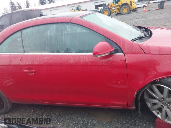 2008 Volkswagen Eos Turbo с VIN WVWBA71F48V056989, выставлен на аукционе IAAI как лот 41929313 с пробегом 79 819 миль миль и . История ставок и продаж доступна на DreamBid. Изображение 14.