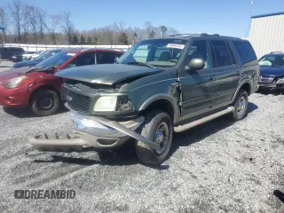 2001 Ford Expedition Eddie Bauer with VIN 1FMFU18LX1LB69120, listed as a Copart auction lot 48406335 with 205,176 mi miles and Salvage title. Bid and sale history available at DreamBid. Image 1.