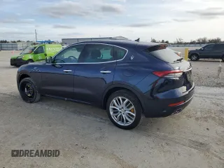 2022 Maserati Levante GT with VIN ZN661XUA1NX398867, listed as a Copart auction lot 37395284 with 18,539 mi miles. Bid and sale history available at carsss.com. Image 2.