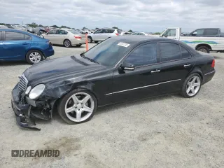 2007 Mercedes-Benz E 550 z VIN WDBUF72X07B089035, wystawiony jako Copart lot #53841245 z przebiegiem 81 923 mil mil oraz Szkoda całkowita • Salvage title. Historia ofert i sprzedaży dostępna na DreamBid. Obrazek 1.