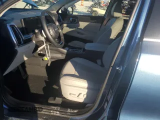 2025 Kia Sorento Hybrid EX with VIN KNDRHDJG9S5289243, listed as a Copart auction lot 84299744 with 7,406 mi miles and Salvage Title. Bid and sale history available at carsss.com. Image 7.