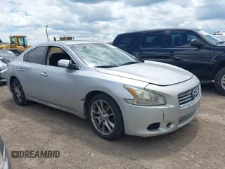 2014 Nissan Maxima SV z VIN 1N4AA5APXEC479159, wystawiony jako IAAI lot #42234950 z przebiegiem 187 187 mil mil oraz . Historia ofert i sprzedaży dostępna na DreamBid. Obrazek 1.