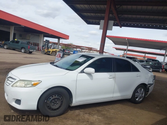 2011 Toyota Camry LE with VIN 4T1BF3EK2BU674189, listed as a IAAI auction lot 41807932 with 185,859 mi miles. Bid and sale history available at carsss.com. Image 14.