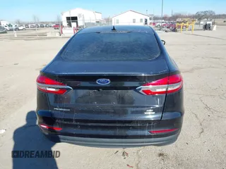 2020 Ford Fusion SE with VIN 3FA6P0LU1LR134904, listed as a IAAI auction lot 41448356 with 84,459 mi miles and . Bid and sale history available at DreamBid. Image 17.