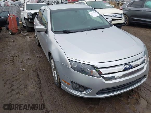 2011 Ford Fusion SEL with VIN 3FAHP0CG6BR346120, listed as a IAAI auction lot 41729359 with 95,690 mi miles. Bid and sale history available at carsss.com. Image 1.
