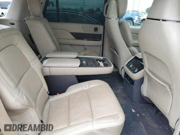 2019 Lincoln Navigator Reserve with VIN 5LMJJ2LT1KEL25094, listed as a Copart auction lot 58539865 with 63,167 mi miles and Salvage title. Bid and sale history available at DreamBid. Image 11.