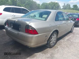 2004 Lincoln LS Sport z VIN 1LNHM87A14Y634036, wystawiony jako IAAI lot #42306566 z przebiegiem 121 543 mil mil oraz . Historia ofert i sprzedaży dostępna na DreamBid. Obrazek 4.