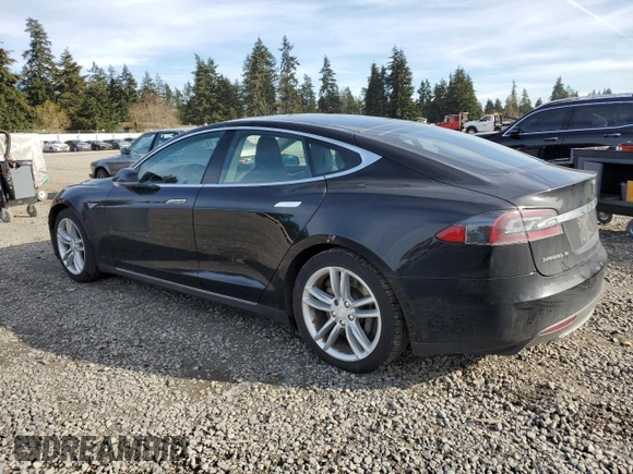 2015 Tesla Model S 85D with VIN 5YJSA1H28FFP78932, listed as a Copart auction lot 47893275 with 139,019 mi miles and Salvage Title. Bid and sale history available at carsss.com. Image 2.