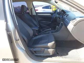 2014 Volkswagen Passat SE w/Sunroof with VIN 1VWBT7A38EC053078, listed as a IAAI auction lot 41832602 with 173,802 mi miles. Bid and sale history available at carsss.com. Image 5.