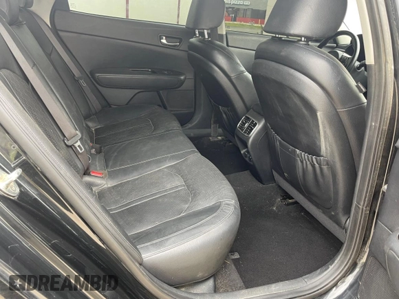 2017 Kia Optima EX z VIN KNAGU4LE7H5014734, wystawiony jako Copart lot #60936805 z przebiegiem 150 568 mil mil oraz Czysty tytuł • Clean title. Historia ofert i sprzedaży dostępna na DreamBid. Obrazek 6.