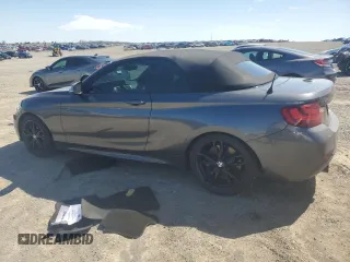 2017 BMW 2 Series M240i xDrive z VIN WBA2L3C34HV667639, wystawiony jako Copart lot #49354335 z przebiegiem 127 175 mil mil oraz Szkoda całkowita • Salvage title. Historia ofert i sprzedaży dostępna na DreamBid. Obrazek 2.