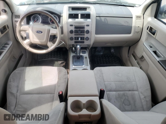 2010 Ford Escape Hybrid z VIN 1FMCU5K30AKC13098, wystawiony jako Copart lot #53623855 z przebiegiem 206 975 mil mil oraz Szkoda całkowita • Salvage title. Historia ofert i sprzedaży dostępna na DreamBid. Obrazek 8.