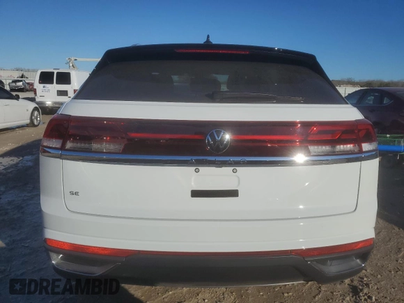2024 Volkswagen Atlas SE with VIN 1V2DE2CA0RC244941, listed as a Copart auction lot 78818354 with 410 mi miles and Salvage title. Bid and sale history available at DreamBid. Image 6.