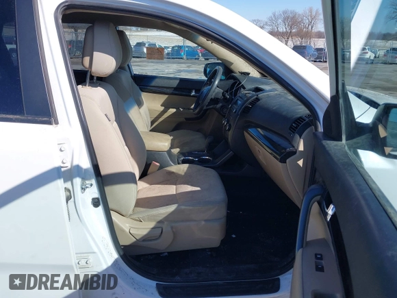 2011 Kia Sorento LX with VIN 5XYKT3A1XBG130115, listed as a IAAI auction lot 41844149 with 202,443 mi miles and . Bid and sale history available at carsss.com. Image 5.