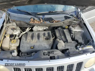 2007 Jeep Patriot Sport with VIN 1J8FT28W57D272626, listed as a Copart auction lot 84927144 with 287,688 mi miles and Salvage Title. Bid and sale history available at DreamBid. Image 13.