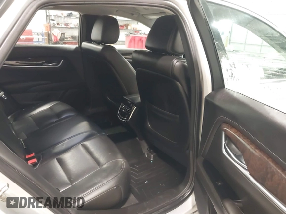 2016 Cadillac XTS Luxury Collection with VIN 2G61N5S38G9153304, listed as a IAAI auction lot 41837581 with 160,884 mi miles. Bid and sale history available at carsss.com. Image 8.